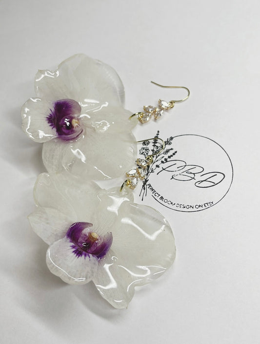 White Hawaiian Orchid Earring